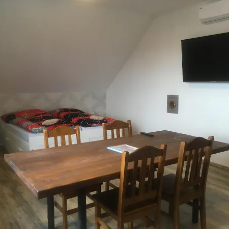 Ubytování Pod Mezu 4* Hlohovec