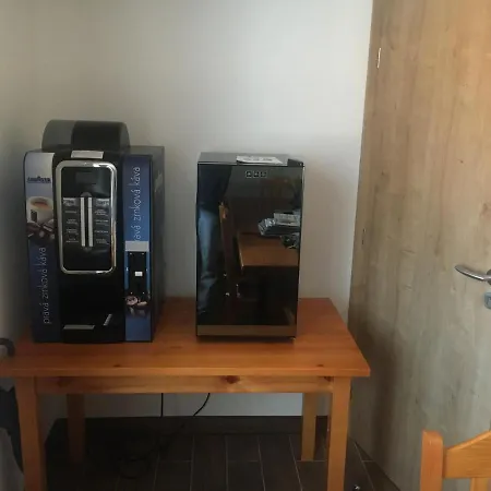 Ubytování Pod Mezu Affittacamere 4*