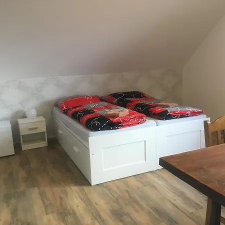 Ubytování Pod Mezu Affittacamere