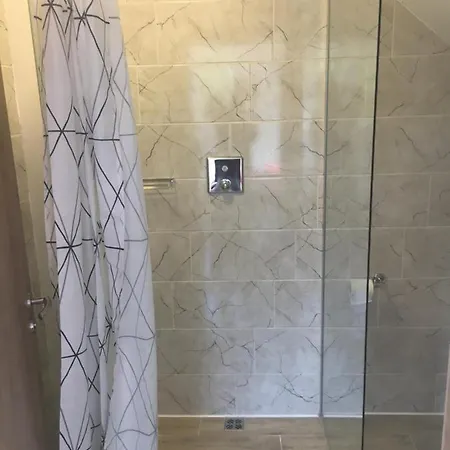 Konukevi Pod Mezu 4*
