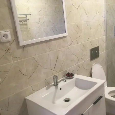 Pod Mezu 4* Hlohovec