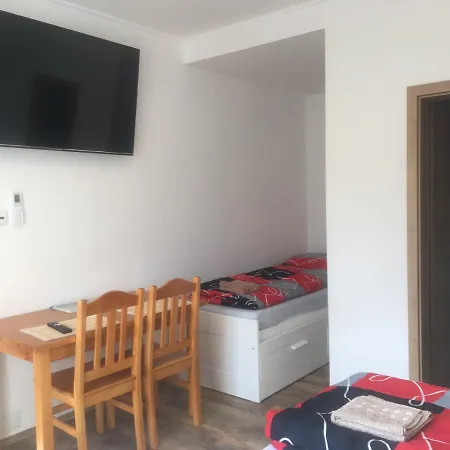 Ubytování Pod Mezu Affittacamere 4*